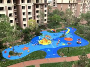 China Outdoor Kids Playgrounds Flooring EPDM Rubber Floor For Amusement Park wholesale
