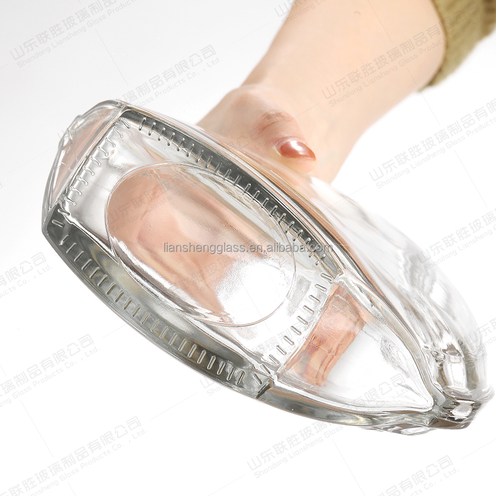 375ml 500ml 700ml 750ml Custom All Size Glass Wine Bottle with Unique Bottom Shell Shape
