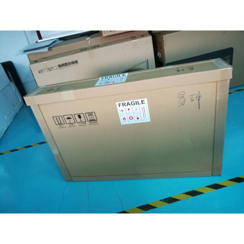 Wall Mount Android LCD Advertising Display 32 Inch With Landscape