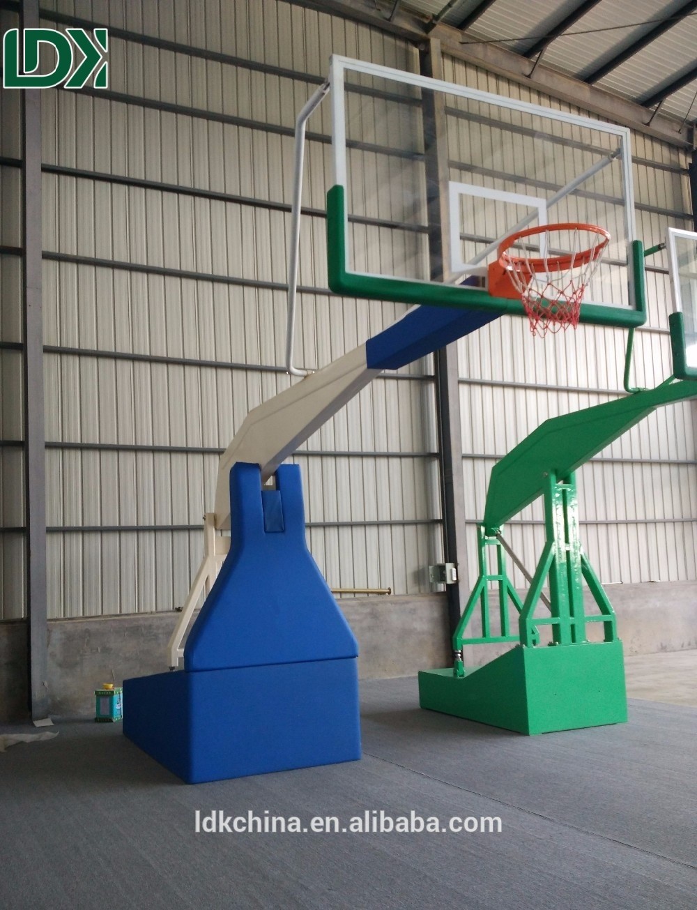 FIBA Professional Basketball Hoop Electric Hydraulic Basketball Stand Equipment For Sale