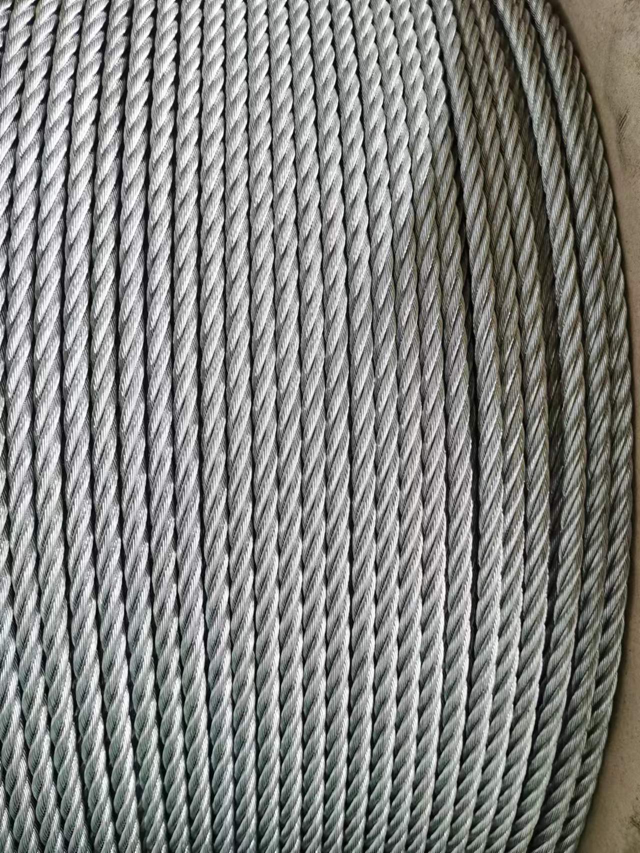 Heavy Duty Non-Alloy 8.3mm 4x31WS FC Hot-Dipped Galvanized Steel Wire Rope for Cradle