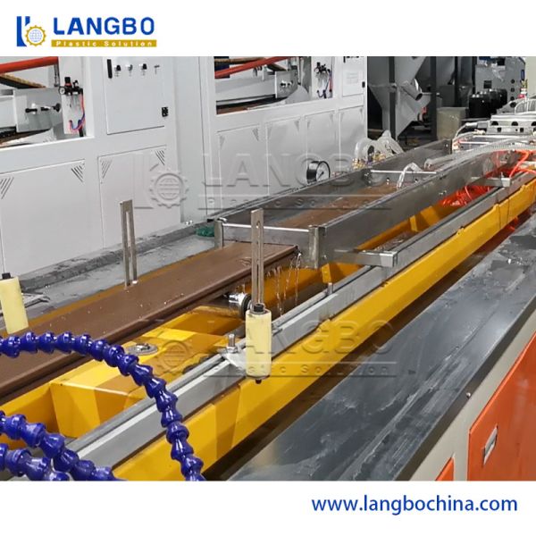 WPC Decking Machine For Garden Flooring And Outdoor Construction Materials