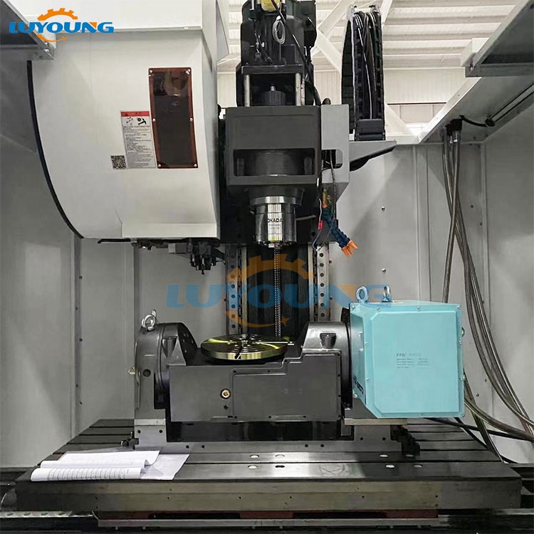 High Precision Vmc1160 Gsk Siemens Fanuc 3 Axis 4 Axis Vertical Cnc Milling Machine Centre