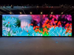 China High Definition DC4.2V P2 Indoor Led Display 4K TV Panel Video Wall wholesale