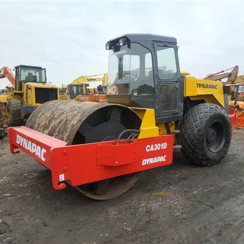 DYNAPAC Single Drum Tire Roller 300KW Diesel Engine Road Roller for Construction