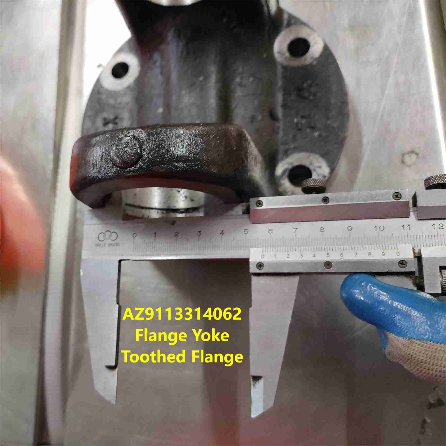 AZ9113314062 Shacman Truck Spare Parts Toothed Flange Yoke 57X152