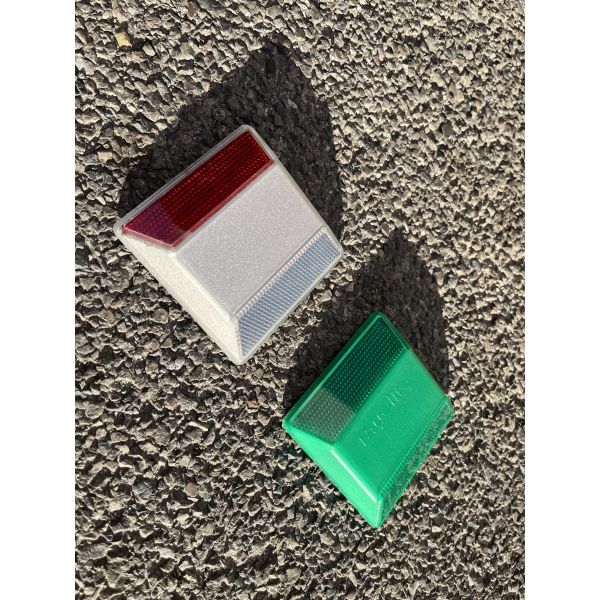 Beijing Roadsafe 20tons Tachas Cat Eye Reflective Road Studs PC Plastic Reflectors Pavement Highway Markers Competitive