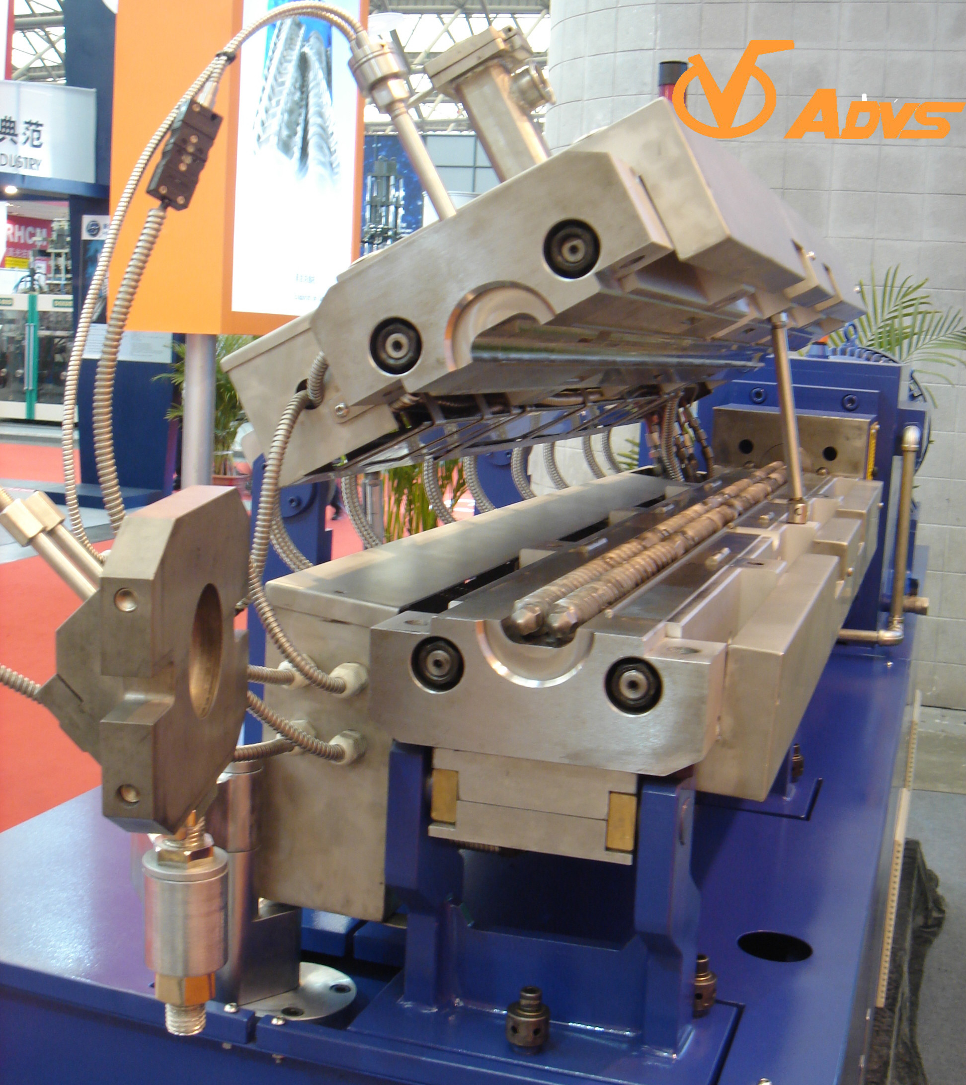 380V Lab Scale Twin Screw Extruder ,Double Screw Extruder Machine With Split Barrel