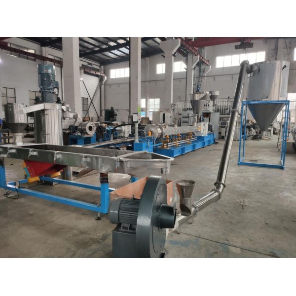 China Nanjing Plastic Pelletizing Line Filler Master Batch Extruder Machine