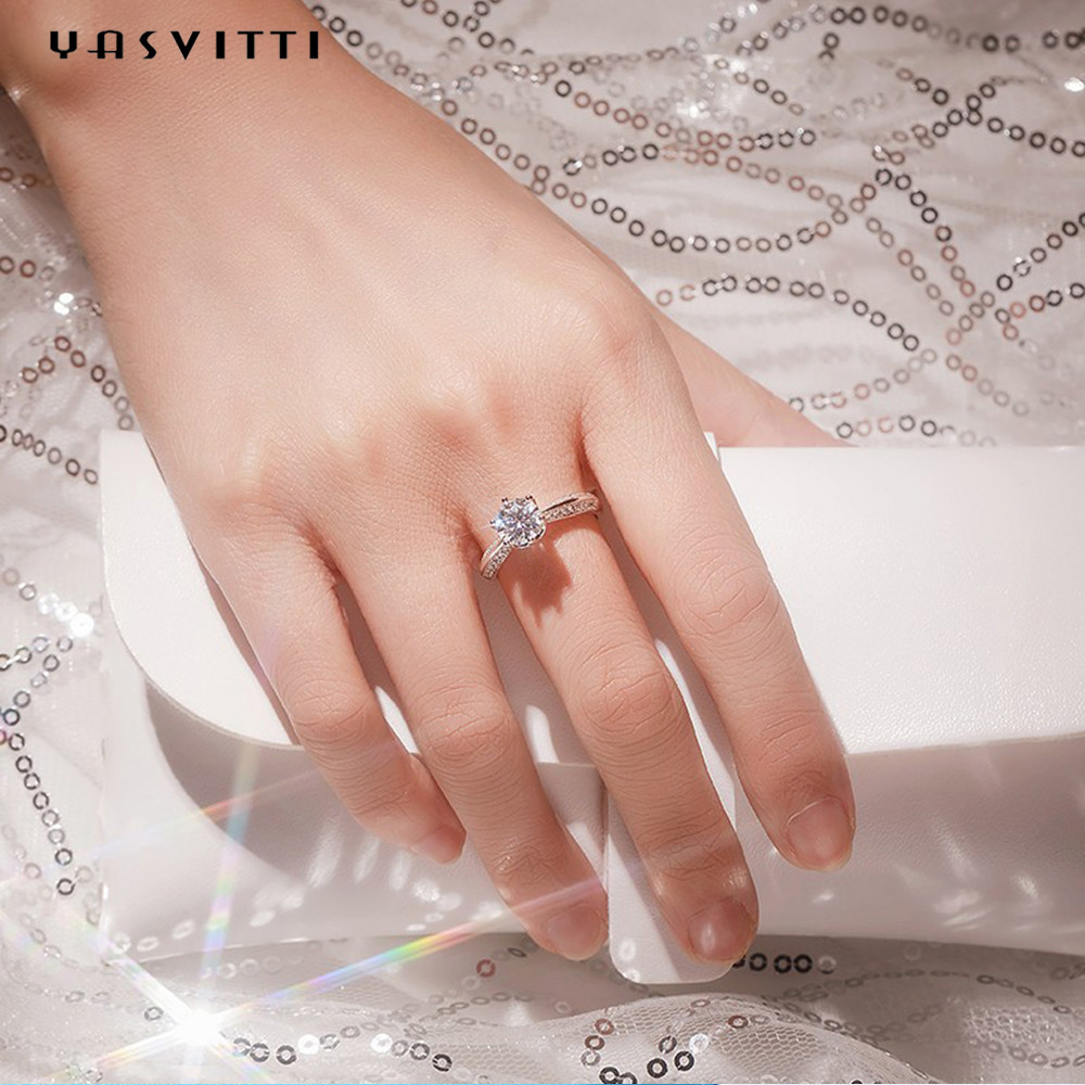 0.07oz 0.57in Sterling Silver Faith Ring ODM Round Cut Cubic Zirconia Ring