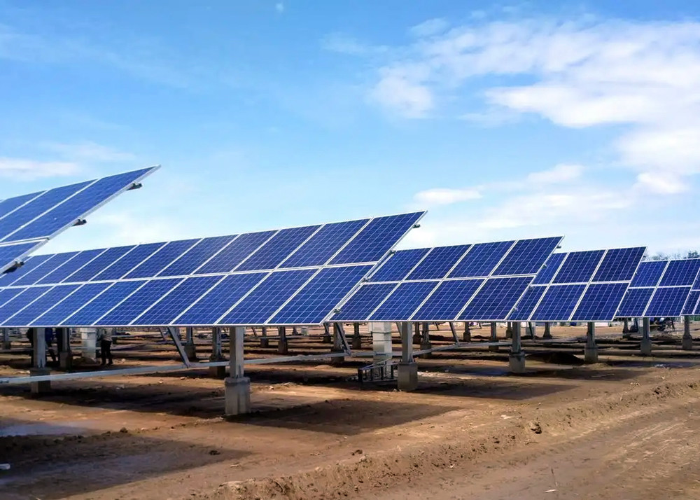 Galvanized Steel PV Ground Solar Tracker Mounting System Single Column