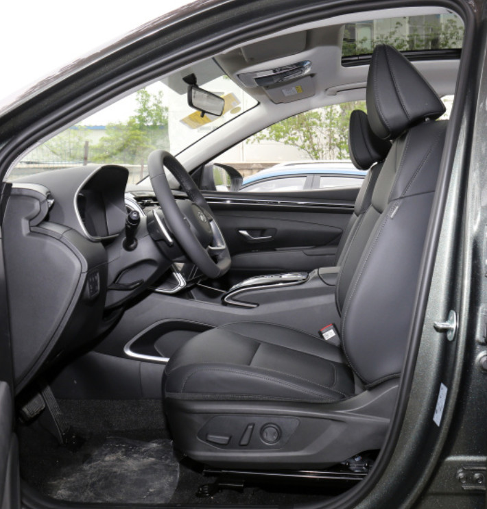 Hyundai TUCSON 2021 TUCSON L 1.5T DCT GLX elite version 5 Door 5 seats SUV