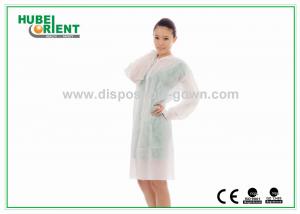 China Knitted Collar Protective Disposable Lab Coats Small Splash Proof With Snaps Closure wholesale