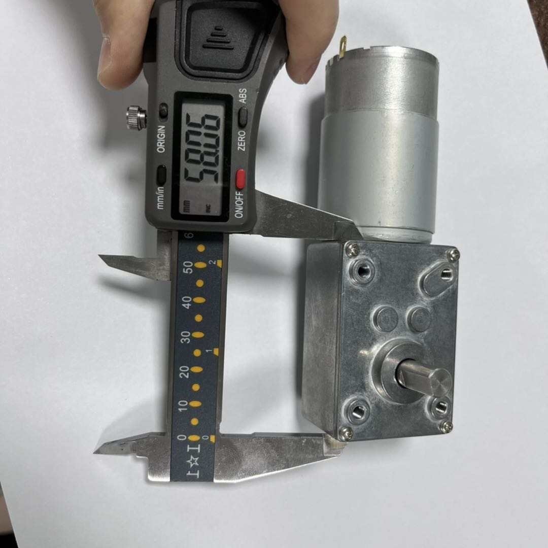 DC 12V 24V High Torque Worm Geared Motor Low Speed 12-470RPM