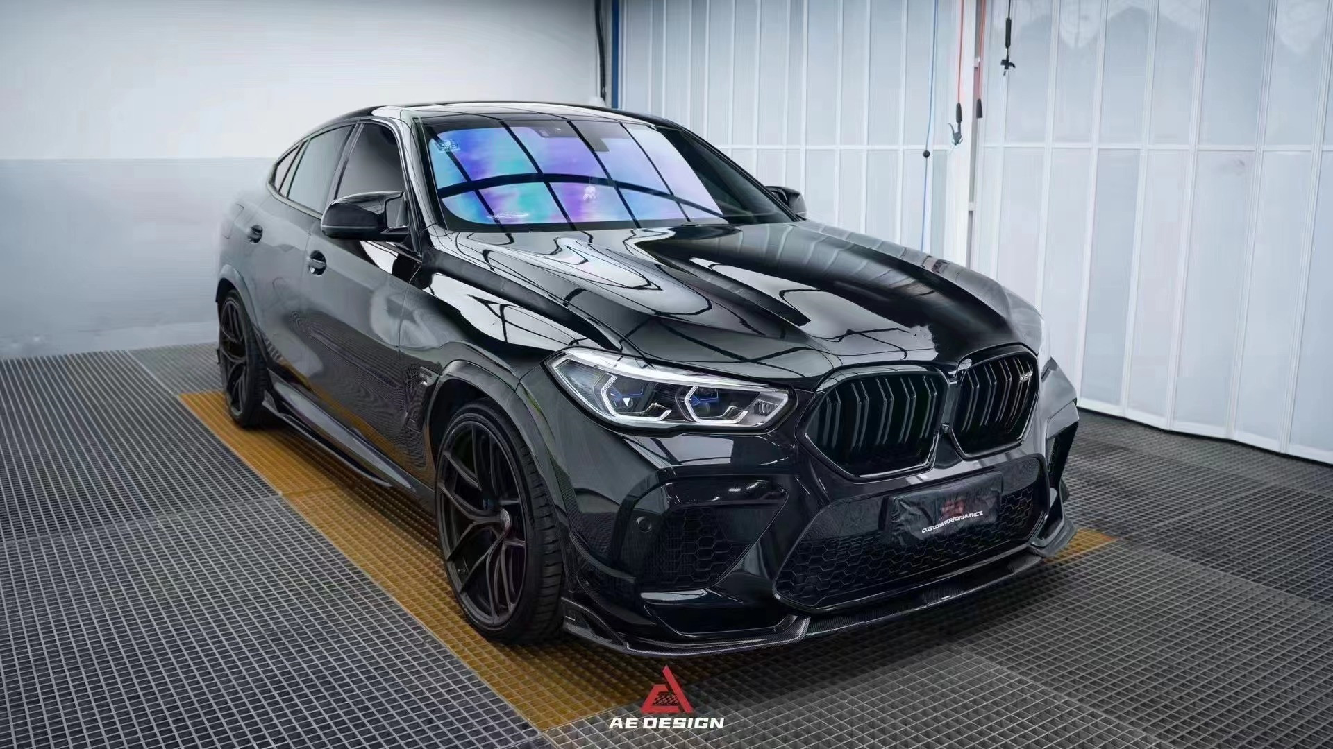 For BMW X6M F96 Carbon Fiber Body Kit X6M F96 Upgrades the AE Style Carbon Fiber Front Lip Diffuser Spoiler