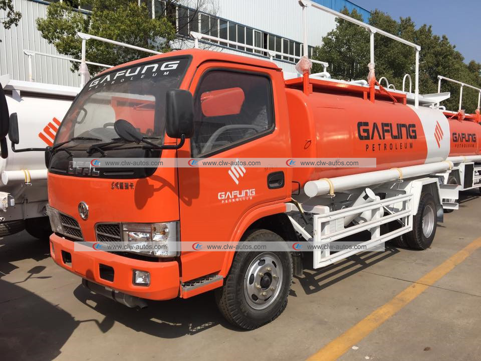 Dongfeng 5m3 5000litres Fuel Delivery Truck Refilling Tanker with Oil Dispenser