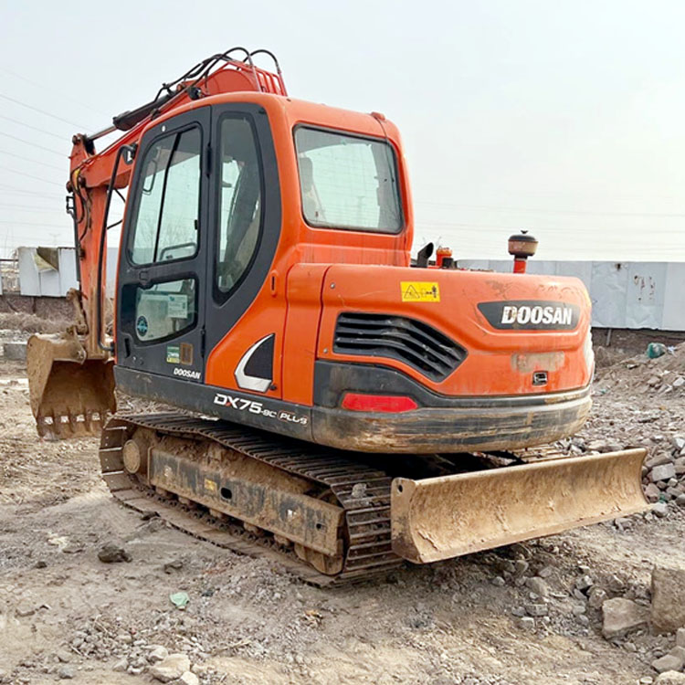 Original Paint 7 Ton Earth-moving Machinery for Doosan DX75 Excavator in Shanghai