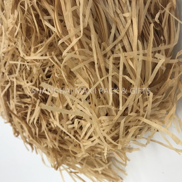 Christmas Present Wrapping Accessories , White Pink Filling Raffia Coloured Shredded Paper Tissue