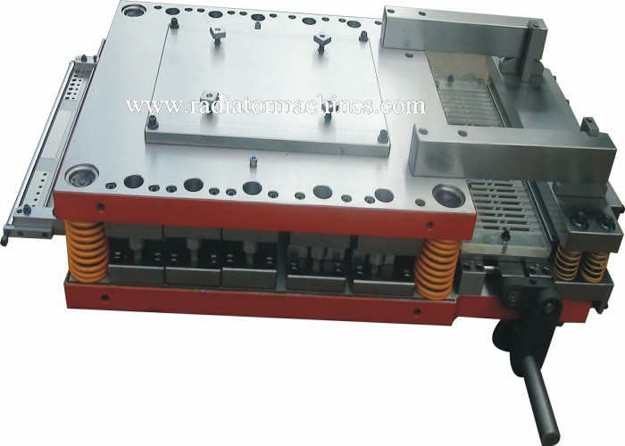 Progressive Fin Metal Punch Die For HVAC 200 - 300 SPM Dia 9.52 × 12R × 2P