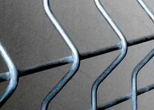 China Hot Dipped Galvanized Euro Fence 200mm X 50mm Hole 4.2mm Wire 2.08m X 2.5m Size wholesale