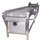 Food Industry Flat Top Chain Conveyor Adjustable Speed Finished Output