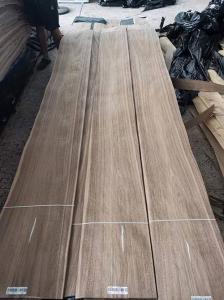 China Thick 0.45mm American Walnut Wood Veneer Panel A Crown Cut Apply To Engineered wholesale