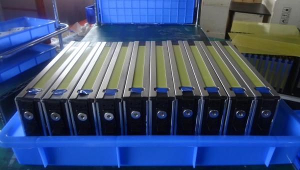 Quality Lifepo4 3.2V 100Ah Electric Car Batteries , EV Car Battery For Electric Powered Bus for sale
