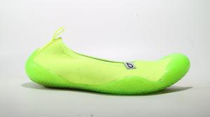 China Comfortable Childrens Water Shoes Waterproof Size 25-37 For Beach Pool wholesale