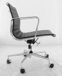 Durability Executive Leather Office Chair , Low Back Office Chair Easy Assembly