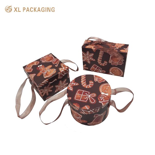 Personalized Printed Holiday Gift Box with 157gsm Matte Coated Art Paper, Pre-Sewn Organza Handle, and Thick Rigid Grey Board Core