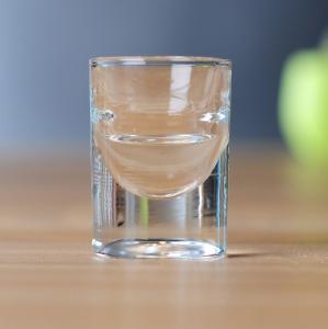 China 1.5cl 15ml Shot Glasses Heavy Bottom With Custom Logo Print Shot Glass wholesale