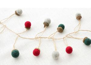 China Pink Beige Pendant Wool Felt Balls 2.5*2 Cm With Jute Rope​ EN71 Approval wholesale