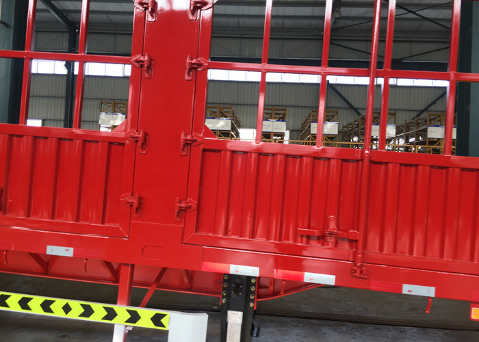 SINOTRUK Flat Bed Semi Trailer Truck For Transport Containers Bulk Cargo