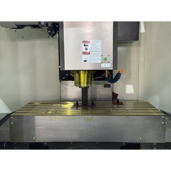 5 Axis CNC Router ATC Precision CNC Machine Center VMC855 Rotary Table Roller Guide for Aluminum Parts