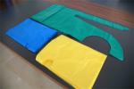 Blue Red Yellow Gree PE Apron Flat Packed , Disposable Medical Aprons Waterproof