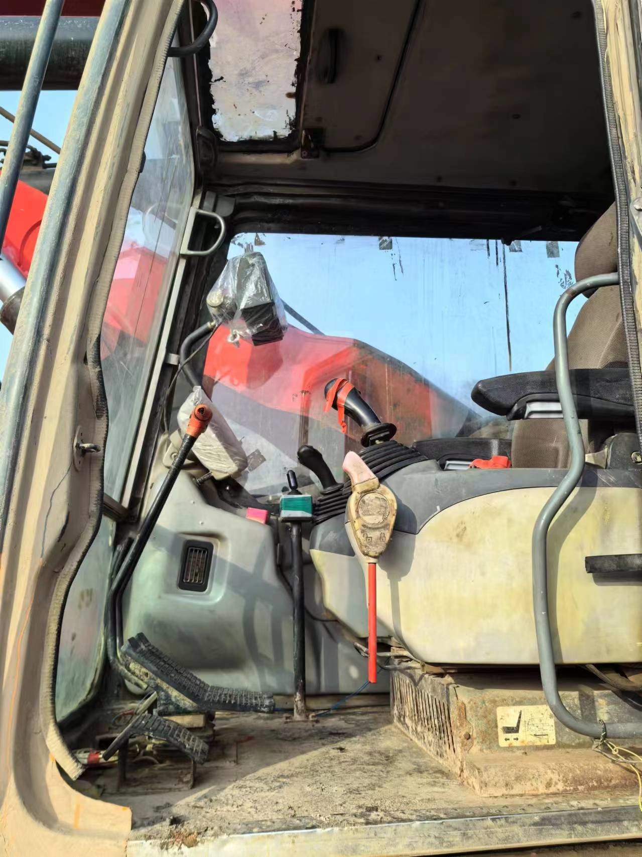 Crawler Mounted Enclosed Cab Piling Rig SR150C pharmaceutical milling machine
