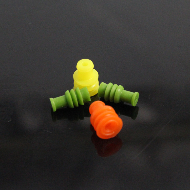 Multifunctional Molded LSR Auto Parts Manufacturing Machines For Silicone Spark Plug