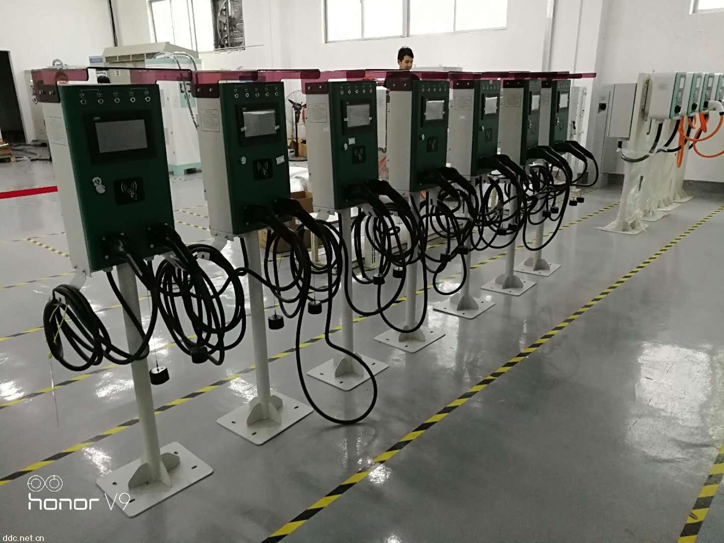 Electric vehicle charging system，Proximity detection and cable current coding circuits for the basic interface