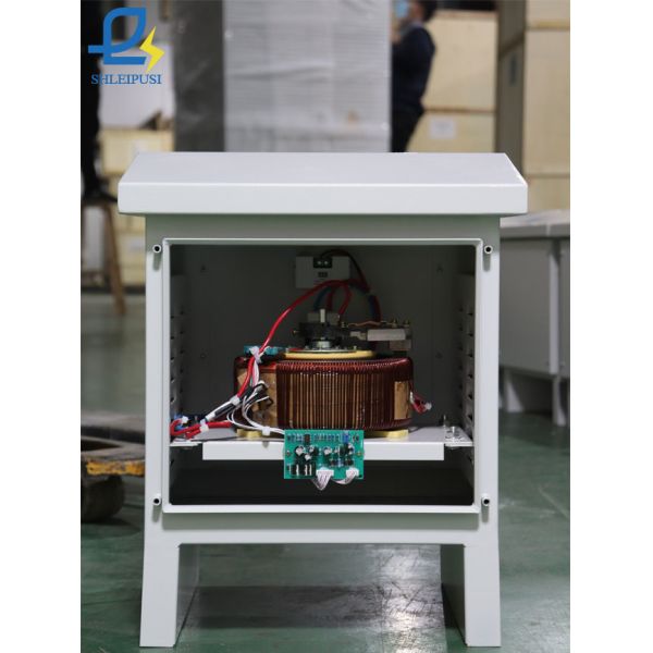 Outdoor 220V 230V Servo Voltage Regulators Stabilizers Single Phase 5KVA 5000W