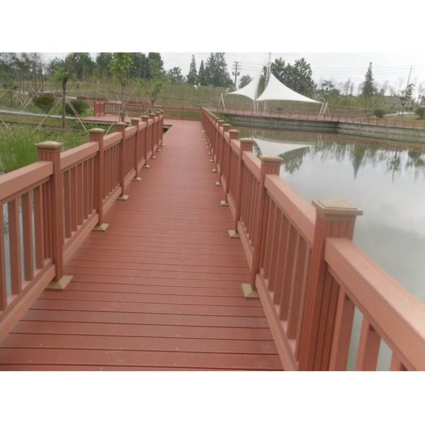 Engineered Wood and Plastic Composite Decking Flooring for Customized Outdoor Garden