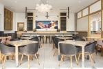 Solid Wood Banquette Booth Style Dining Set ，Restaurant Table And Chairs Sets