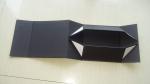 Luxury design customized rigid paper folding packaging box with spot UV