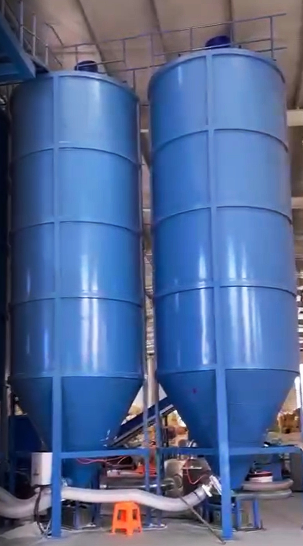 22 M³ Rebond Foam Material Storage Tank Recycling PU Foam Shredded Crushed Stirring Silo For Steam Foaming Machine