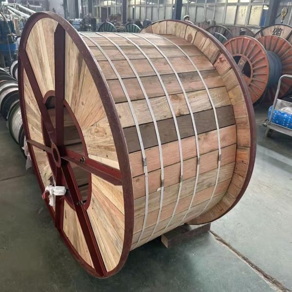 300V PVC Sheathed Cable 0.3-10mm2 With Stranded Bare Copper Core