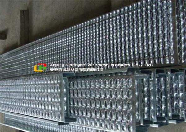 Bolted Fixing Serrated Galvanized Stair Tread , Anti Slip Steel Grate Stair