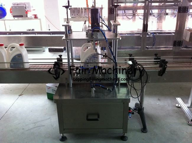 SS316 30BPM Capping Filling Machine Milk Juice Water Liquid For Bottle 0.6mpa