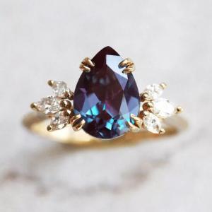 China Fashion 925 Sterling Silver Rings , 14K Gold Alexandrite Stone Engagement Ring wholesale