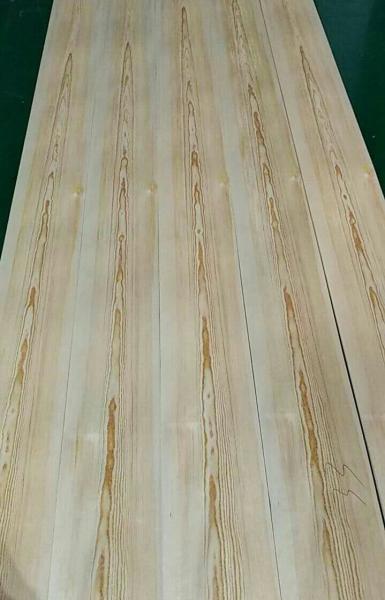 Natural Pine Wood Veneer Pine Sliced Veneer Crown Pine Veneer for Furniture Door