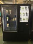 Touch Screen Red Wine Vending Machine For Street , Juice Vending Machine