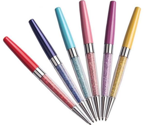 Luxurious Metal Roller pen set in golden color